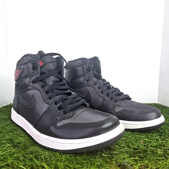 Jordan 1 Retro High Black Satin Gym Red | 8.0 - Picture 2 of 9